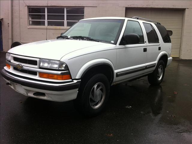 Chevrolet Blazer 2000 photo 3