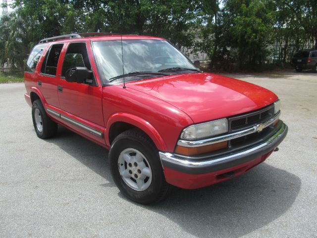 Chevrolet Blazer 2000 photo 1