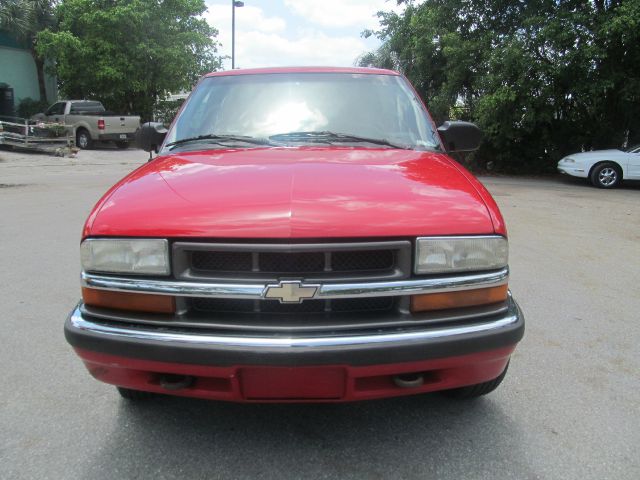 Chevrolet Blazer 2000 photo 3