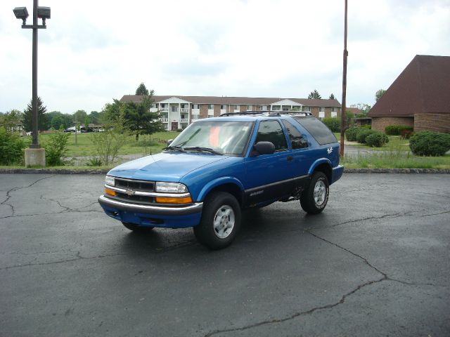 Chevrolet Blazer 2000 photo 2