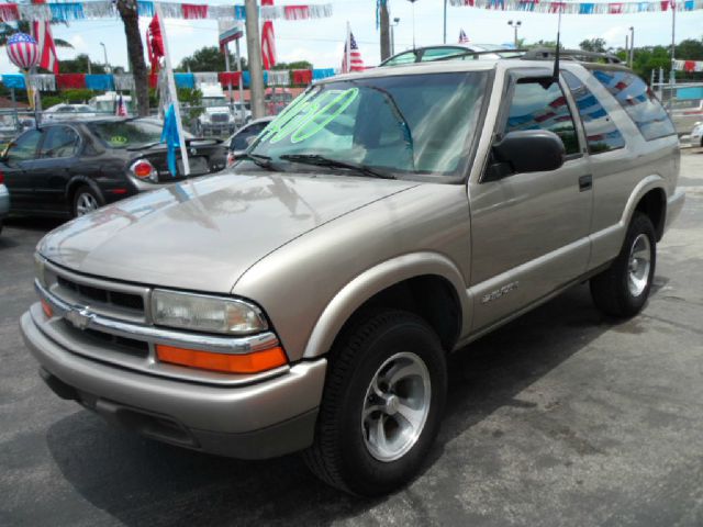 Chevrolet Blazer 2000 photo 2