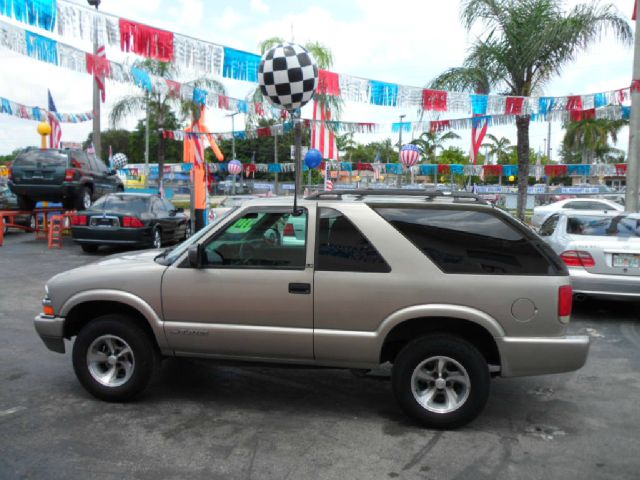 Chevrolet Blazer 2000 photo 3