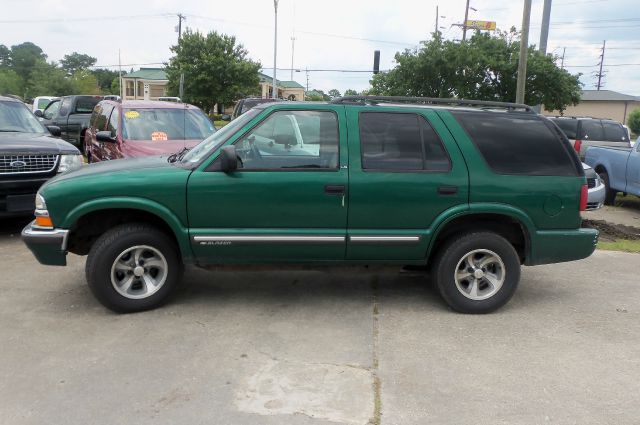 Chevrolet Blazer 2000 photo 2