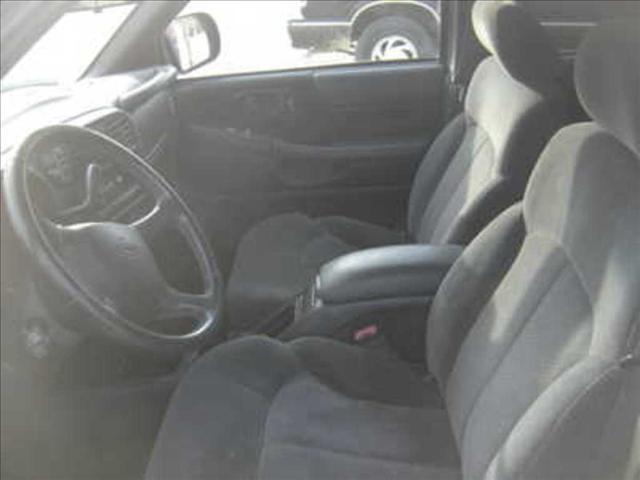 Chevrolet Blazer 2001 photo 2