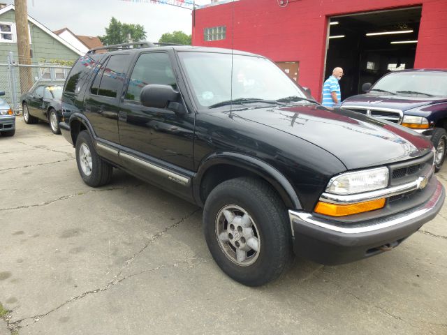 Chevrolet Blazer 2001 photo 1