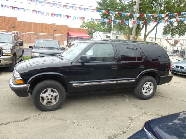 Chevrolet Blazer 2001 photo 2