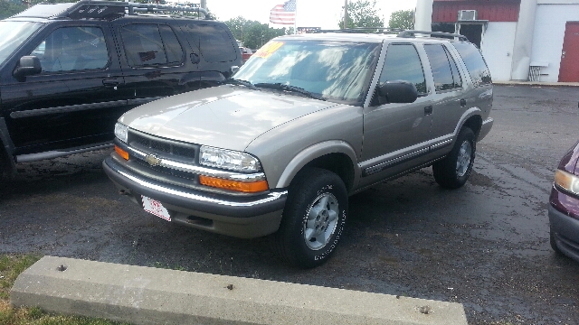 Chevrolet Blazer 2001 photo 2