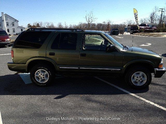 Chevrolet Blazer 2001 photo 1