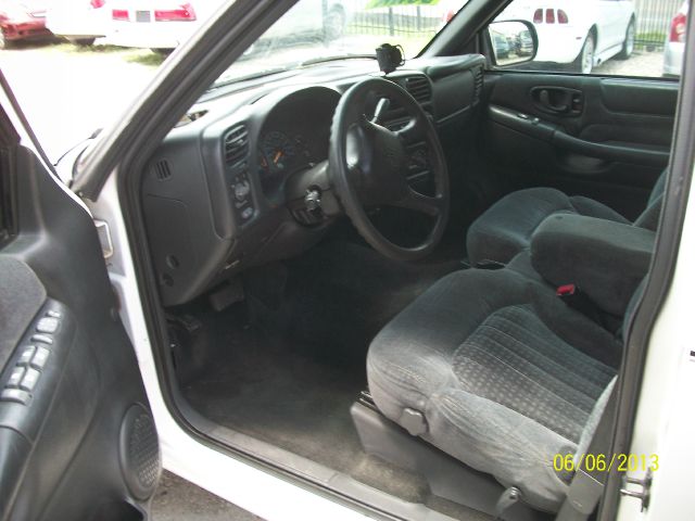 Chevrolet Blazer 2001 photo 4