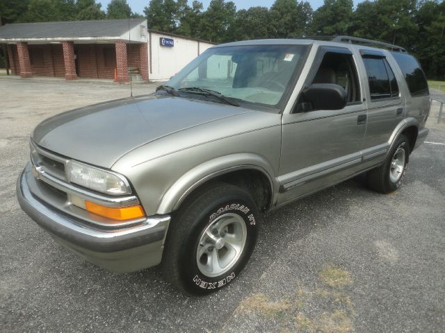 Chevrolet Blazer 2001 photo 3