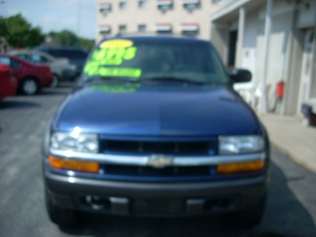 Chevrolet Blazer 2001 photo 2