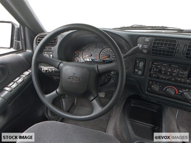 Chevrolet Blazer 2001 photo 4