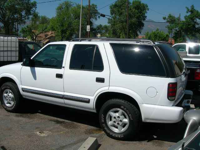 Chevrolet Blazer 2001 photo 3