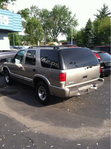 Chevrolet Blazer 2001 photo 4