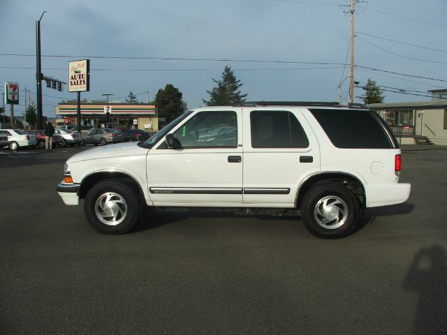 Chevrolet Blazer 2001 photo 4