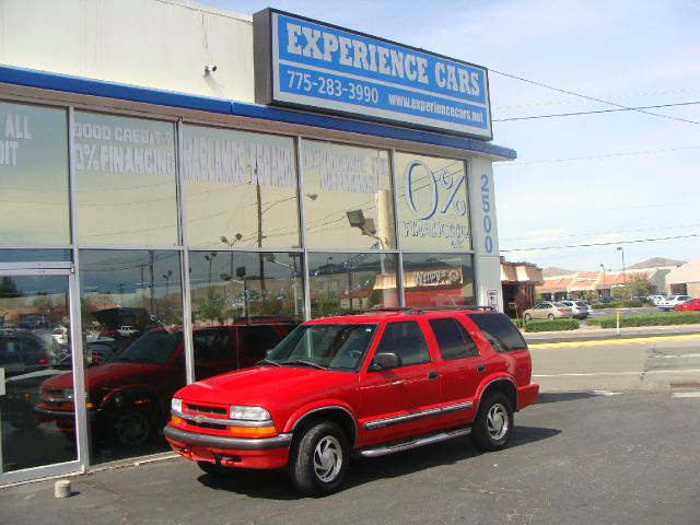 Chevrolet Blazer 2001 photo 3