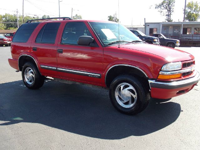 Chevrolet Blazer 2001 photo 3