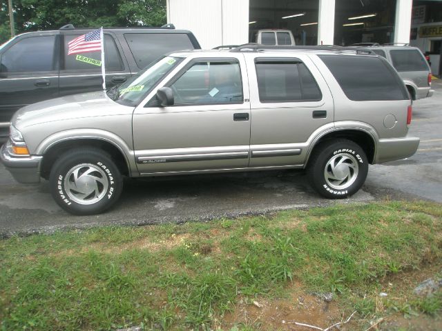 Chevrolet Blazer 2001 photo 1