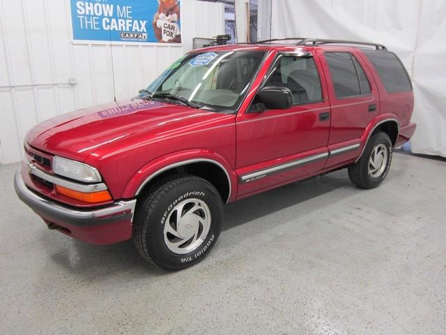 Chevrolet Blazer 2001 photo 2