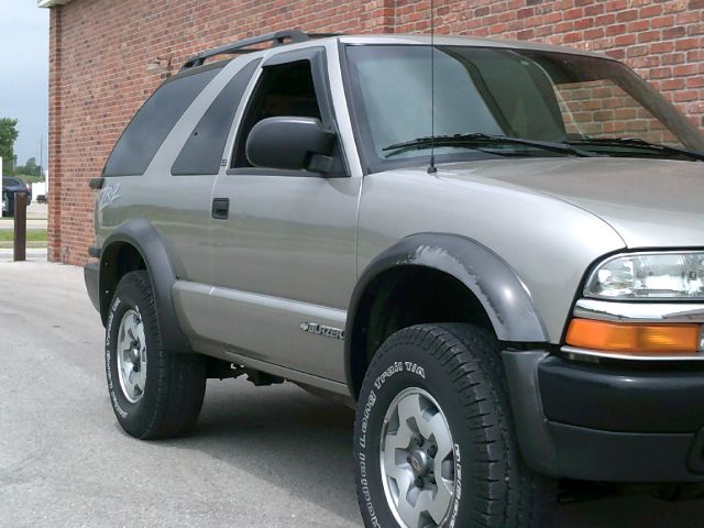 Chevrolet Blazer 2002 photo 1