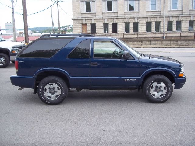 Chevrolet Blazer 2002 photo 1