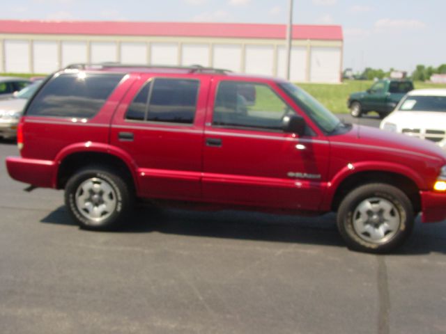 Chevrolet Blazer 2002 photo 2