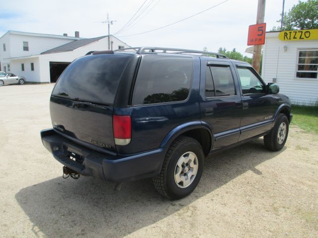 Chevrolet Blazer 2002 photo 2