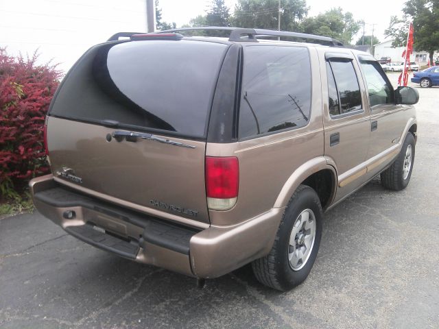 Chevrolet Blazer 2002 photo 3