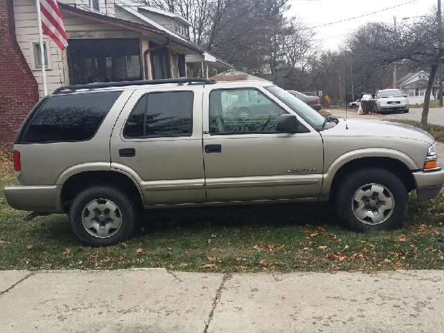 Chevrolet Blazer 2002 photo 2