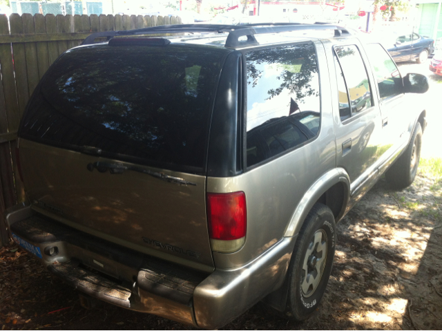 Chevrolet Blazer 2002 photo 3