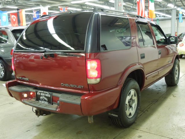 Chevrolet Blazer 2002 photo 2