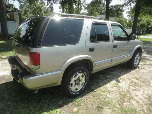 Chevrolet Blazer 2002 photo 4