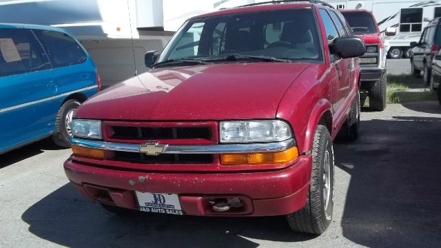 Chevrolet Blazer 2002 photo 2