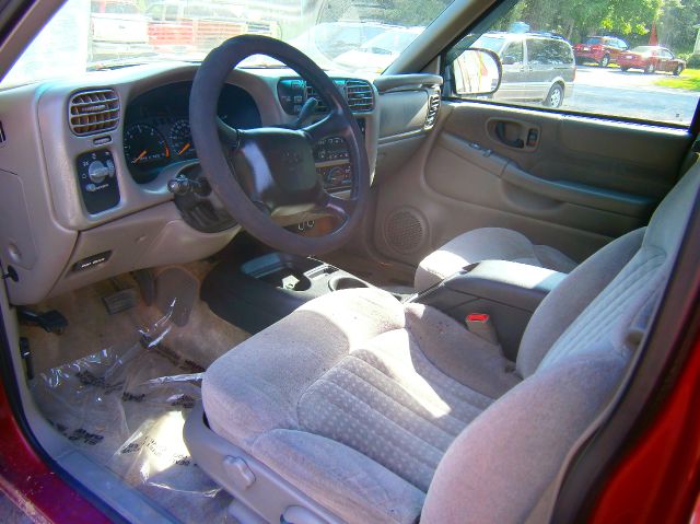 Chevrolet Blazer 2002 photo 3