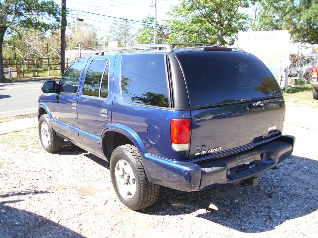 Chevrolet Blazer 2002 photo 3