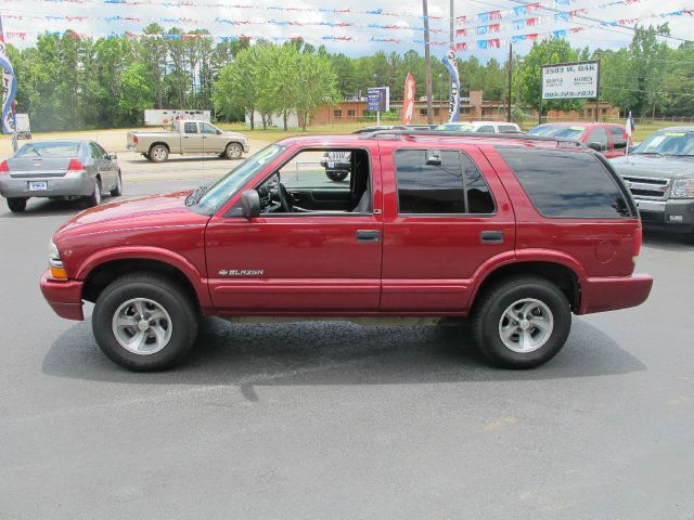 Chevrolet Blazer 2002 photo 2