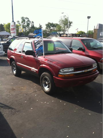 Chevrolet Blazer 2002 photo 2