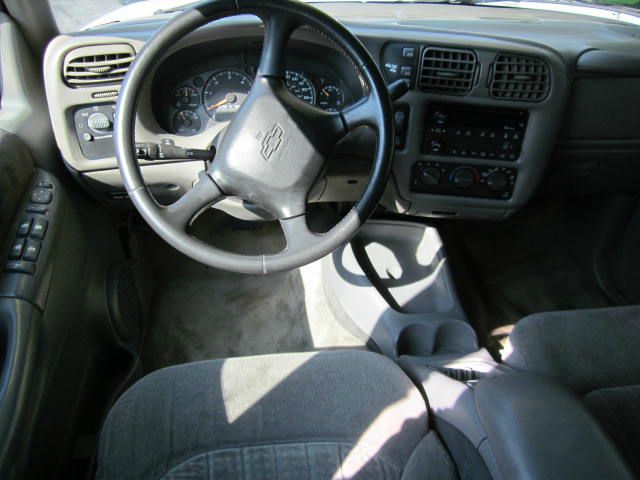 Chevrolet Blazer 2002 photo 1