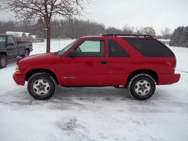 Chevrolet Blazer 2002 photo 2