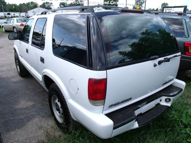 Chevrolet Blazer 2002 photo 3