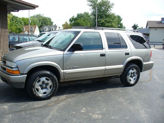 Chevrolet Blazer 2002 photo 3