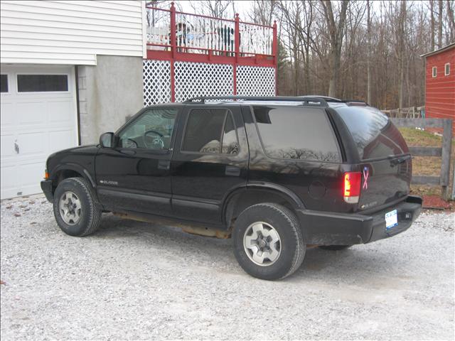 Chevrolet Blazer 2002 photo 1