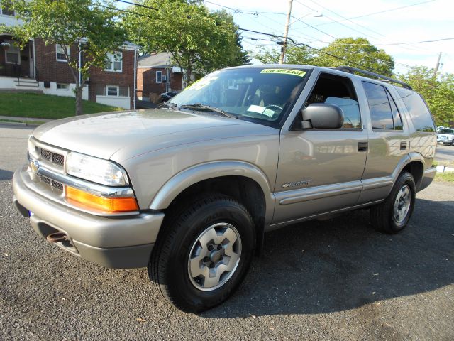 Chevrolet Blazer 2002 photo 2