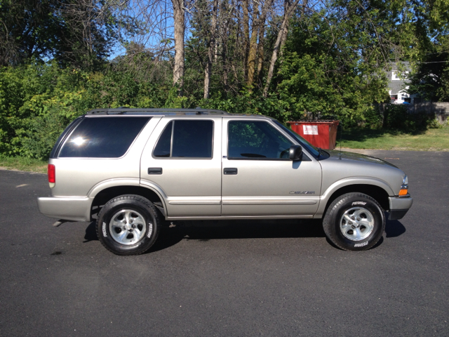 Chevrolet Blazer 2002 photo 1