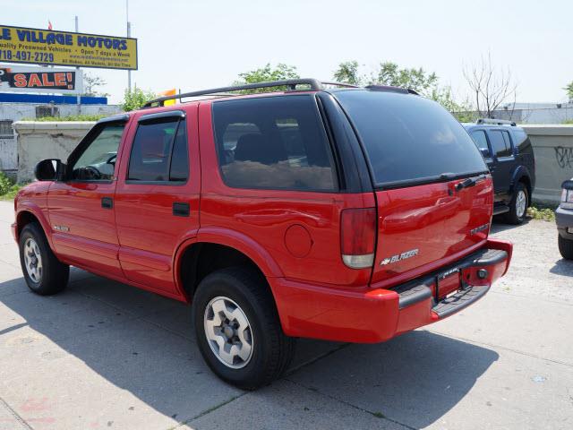 Chevrolet Blazer 2002 photo 1