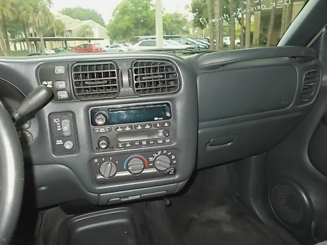 Chevrolet Blazer 2002 photo 9