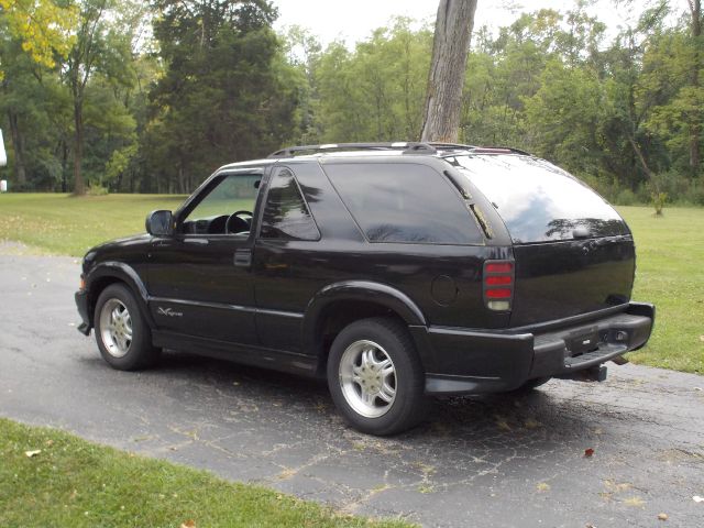 Chevrolet Blazer 2002 photo 2