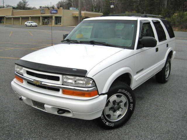 Chevrolet Blazer 2002 photo 2