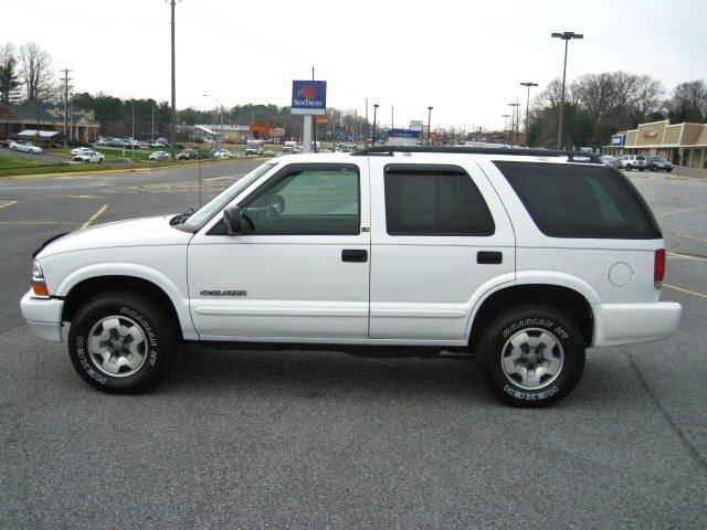 Chevrolet Blazer 2002 photo 3