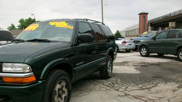 Chevrolet Blazer 2002 photo 2